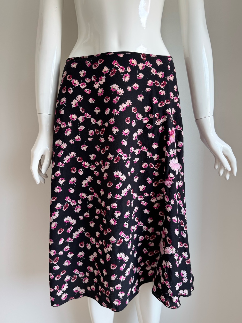 Blumarine Black & Pink Floral Silk Midi Knee Length Skirt